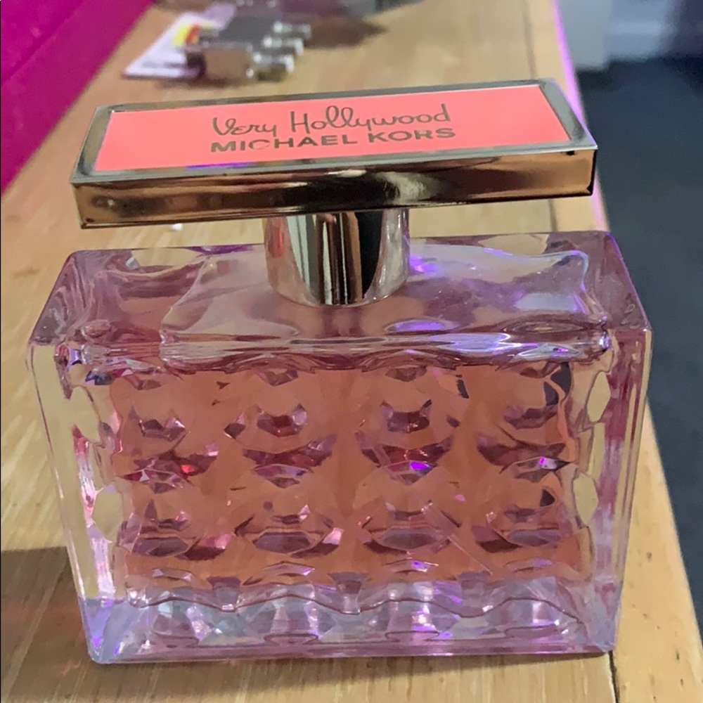 MK VERY HOLLYWOOD 3.4 oz